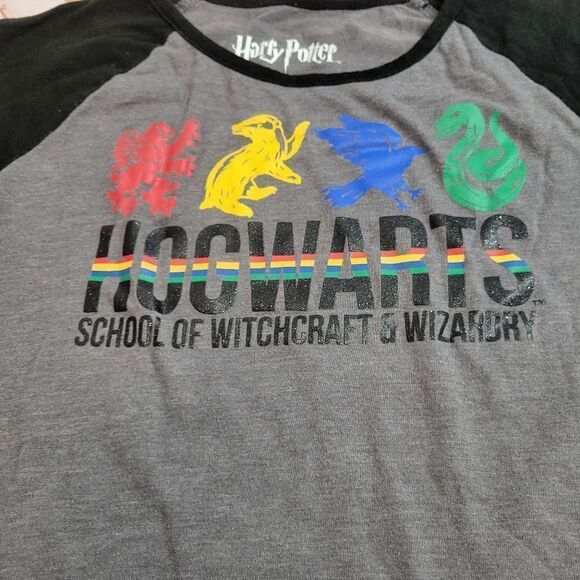 Harry Potter Hogwarts shirt XL 14/16 - Picture 2 of 3
